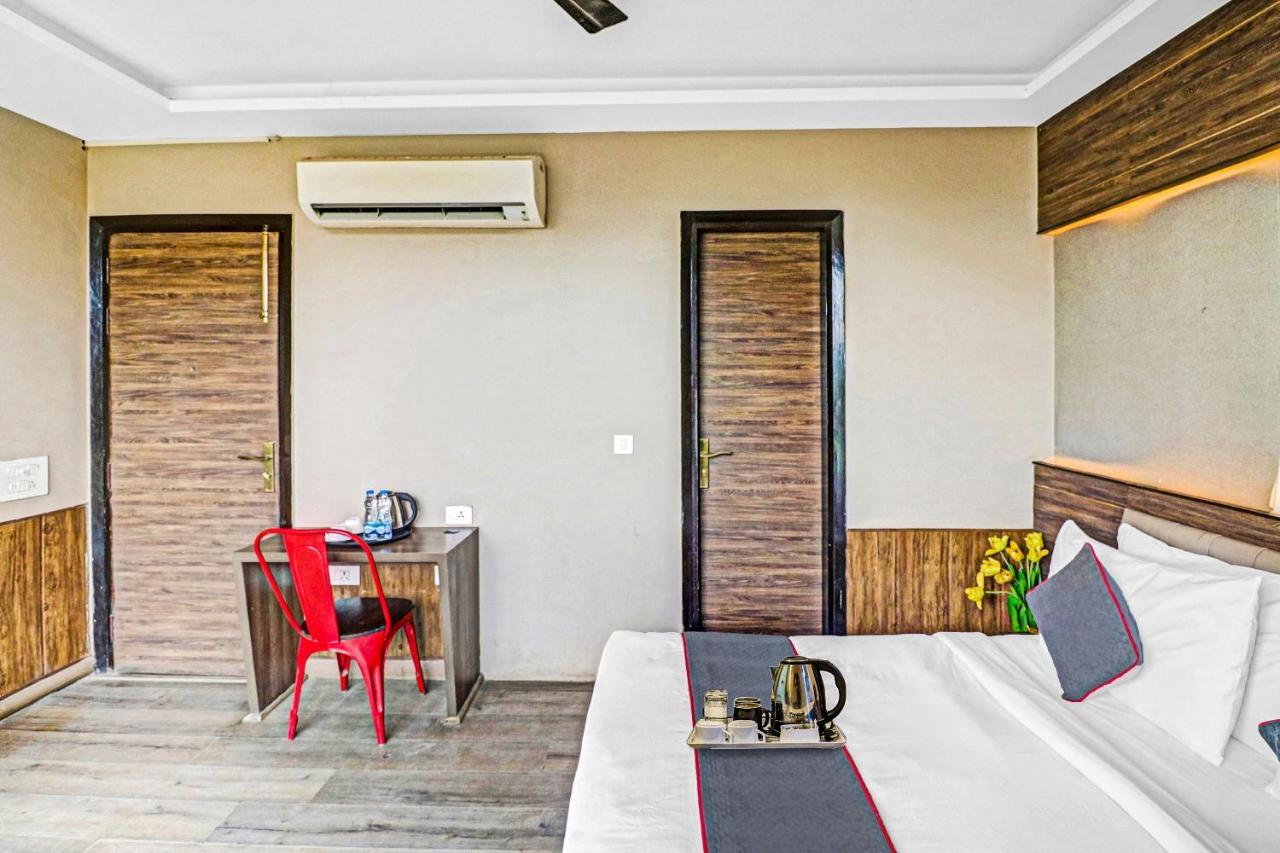 Townhouse 450 Dwarka Delhi (National Capital Territory of India) Exterior foto